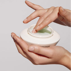 Kérastase Specifique, Intense Conditioning & Hydrating Care Hair Mask, For Sensitive & Dry Hair, With Amino Acid & Ceramide, Masque Réhydratant, 200ml